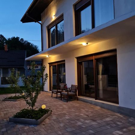 Appartamento Old Town Road Karlovac Esterno foto